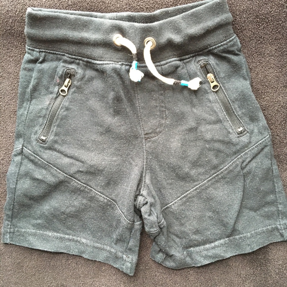 Summer shorts bundle size 3 - Picture 8 of 11